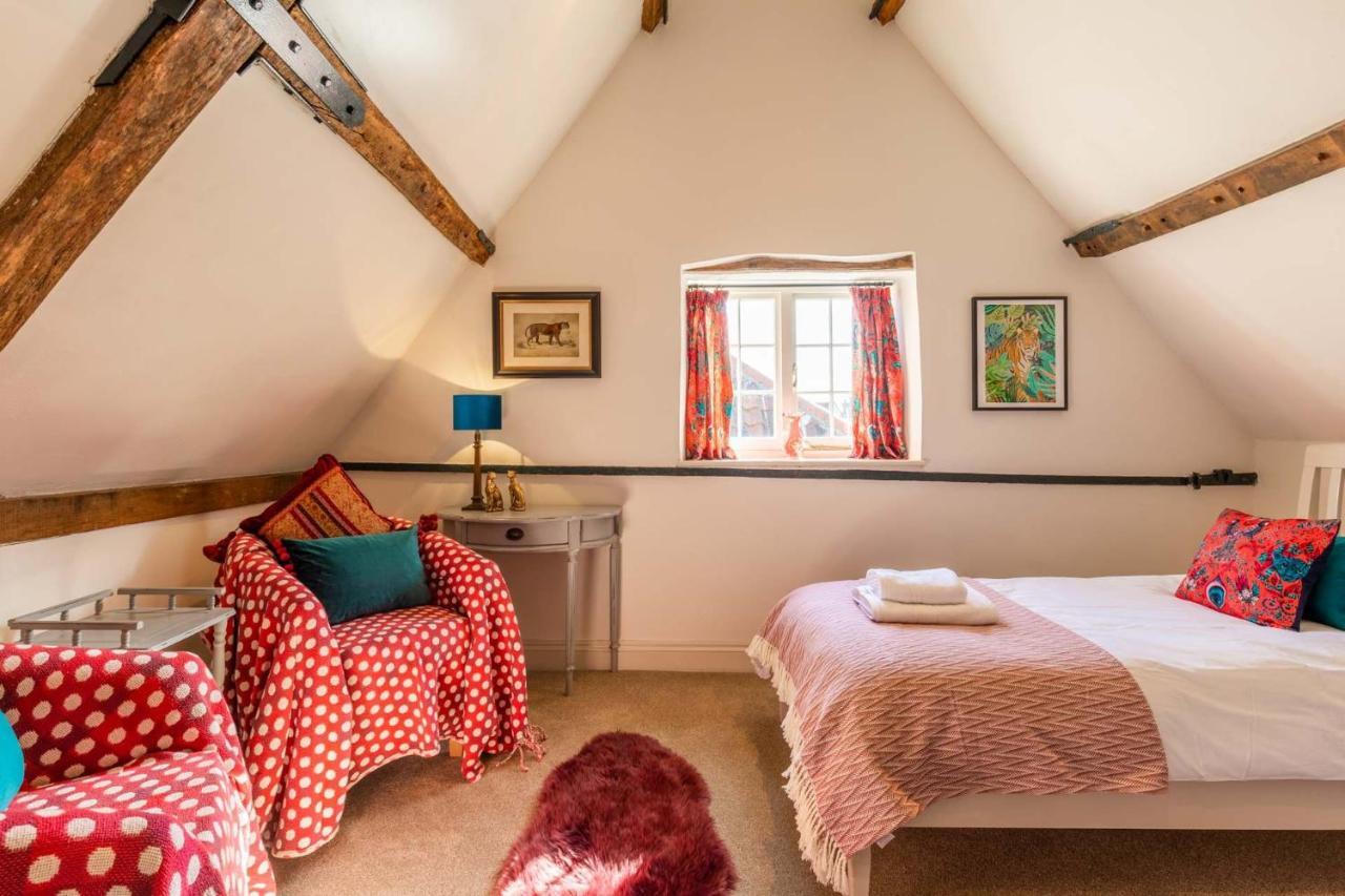 Host & Stay - The Old Paul Pry Holt (Norfolk) Exterior foto