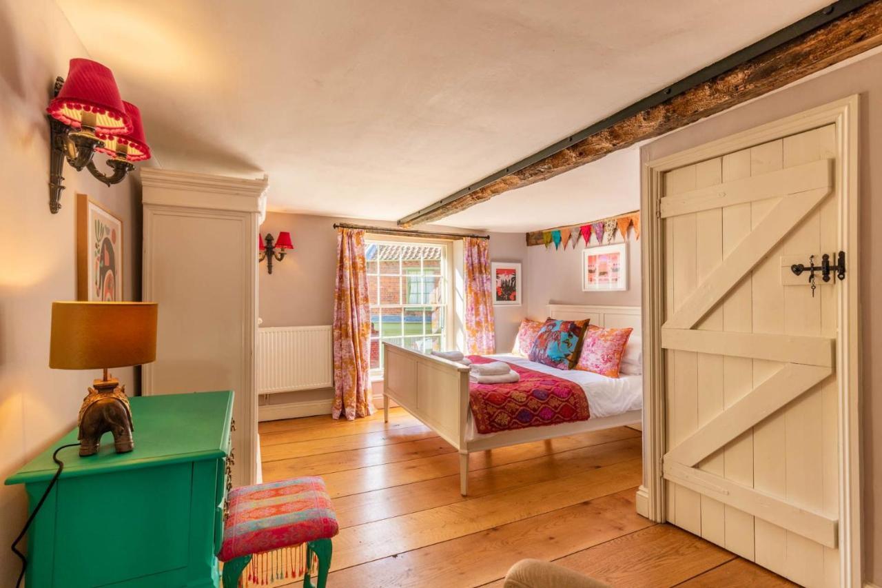 Host & Stay - The Old Paul Pry Holt (Norfolk) Exterior foto